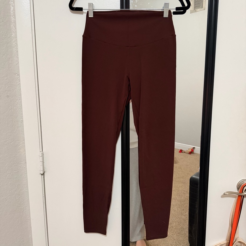 Oysho High-Waisted Brown Leggings